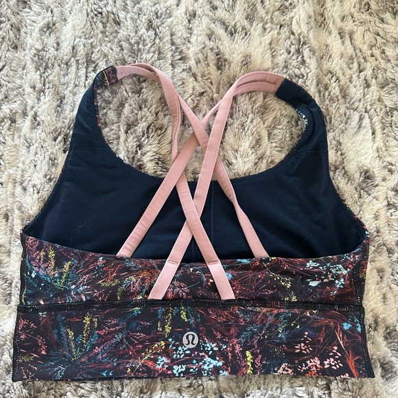 Lululemon Energy sports bra size 4 - Picture 2 of 2